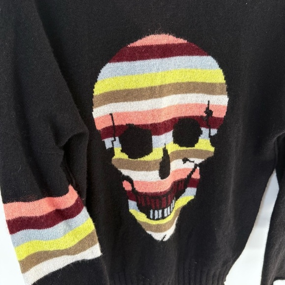 SKULL CASHMERE Black V-Neck Knitted Cashmere Sweater S - Picture 3 of 10